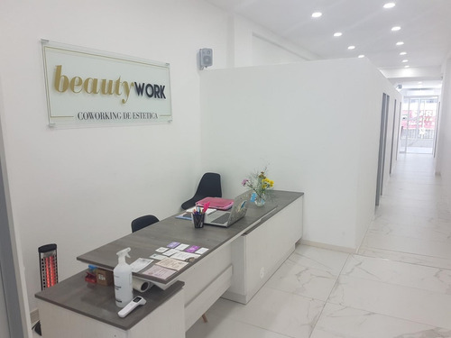 Oficina En Venta Ubicado En Banfield, Lomas De Zamora