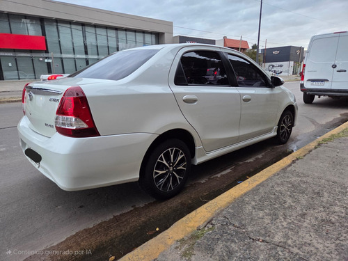 Toyota Etios 1.5 Sedan Xls