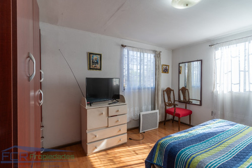 Excelente Casa 3 D 1 B Con Local Comercial Y Estacionamiento
