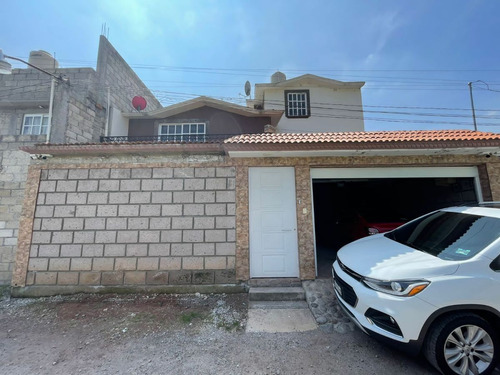 Casa En Venta En Zinacantepec ,ejido