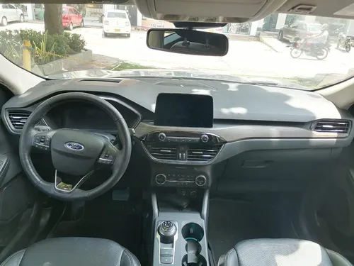 Ford Escape Hybrid Titanium 4x4