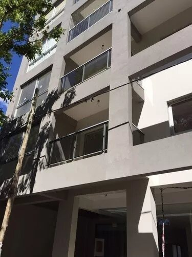 Imagen 3 de 9 de Venta Departamento La Plata