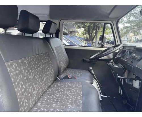 Volkswagen Kombi 1.4 MI STD ESCOLAR 8V FLEX 3P MANUAL