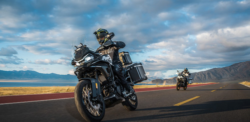 Nueva Cfmoto Mt700 2025 Llévala Financiada Sin Intereses