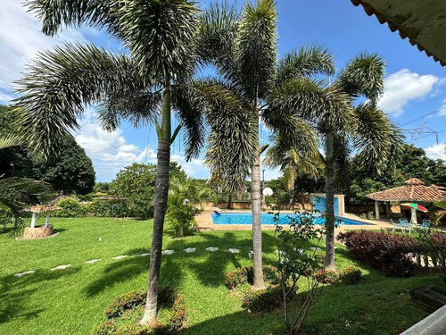 Josseyris Jimenez Vende Casa En Safari Country Club Carabobo