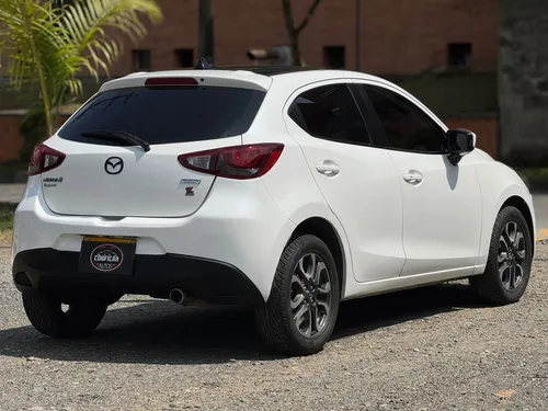 Mazda 2 Grand Touring AT