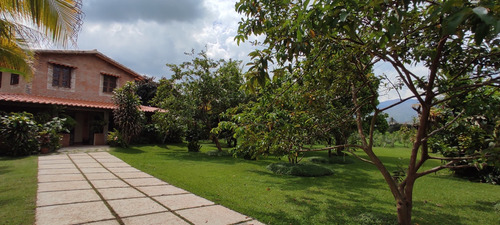 Aguirre Casa De Campo Amoblada Paola C