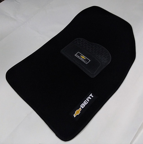 Tapetes Para Chevrolet Beat En Alfombra