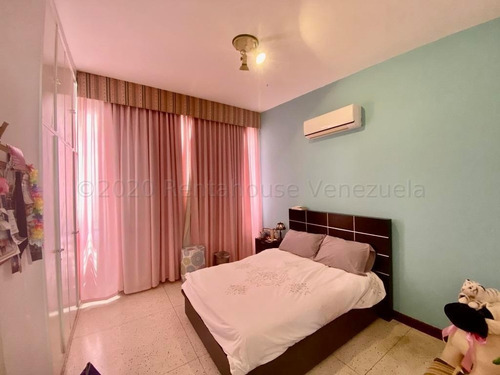 Imagen 3 de 14 de Ramiro E. Ruiz Vende Casa En Prados Del Este Mls #22-9997