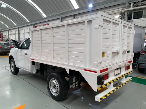 Nissan NP300 2.5 Chasis Cabina Mt Ac