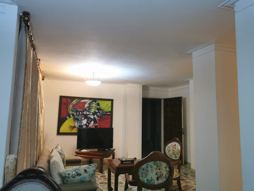 Apartamento Amoblado En Conquistadores 3 Habitaciones