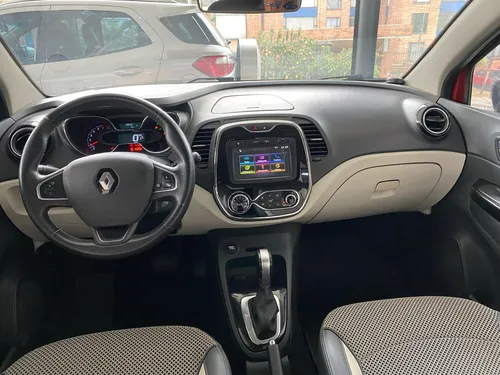 Renault Captur 2.0 Intens Automática