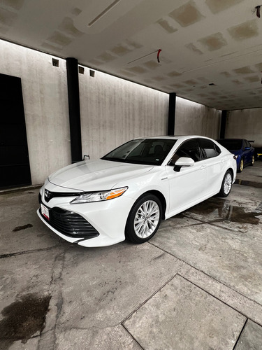Toyota Camry 2.5 Xle Navegación At