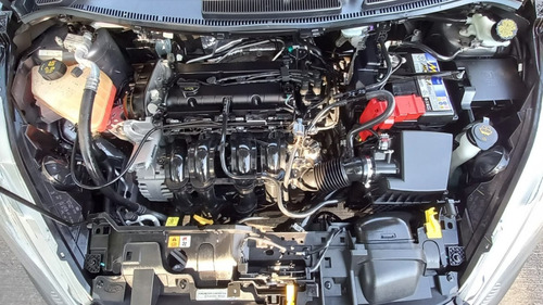 Imagen 8 de 13 de Ford Fiesta Titanium Powershift 1.6l 2014