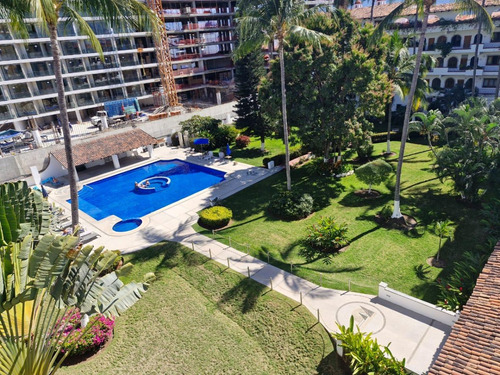 Departamento En Venta Amueblado En Marina Vallarta En Puerto Vallarta, Jalisco