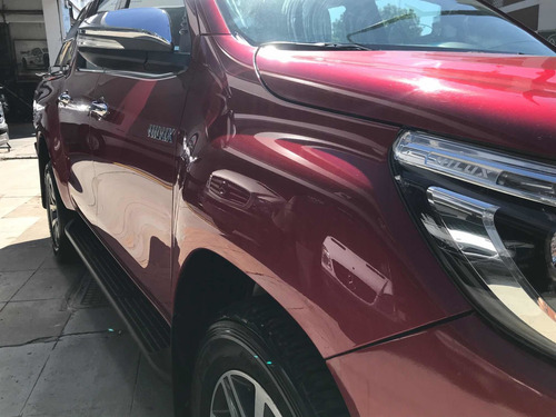 Toyota Hilux 2.8 Cd Srx 177cv 4x4 At 2016