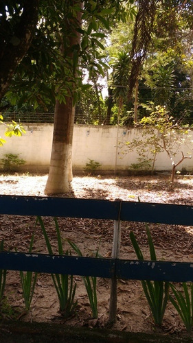 Terreno De 8.100 M² Em Esmeraldas. Ótimo Para Casa Geminadas. - 995