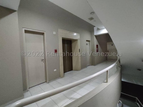 Apartamento Duplex Amoblado En Venta Urb La Soledad 25-16066 Gjg
