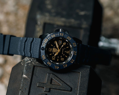 Reloj Luminox Navy Seal Back To The Blue 45mm Xs.3255.cb.nsf Azul Oscuro Azul Oscuro Negro