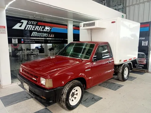 Mazda B2000 2.0 B2000