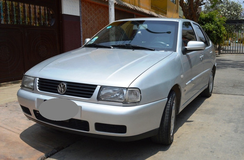 Volkswagen Polo Classic 2001 (alemán) Excelente Estado