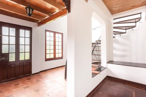 Casa En Arriendo En Vereda Calahorra. Cod A16708