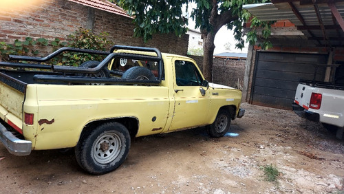 Chevrolet C10 Con 2 Tubos De Gnc, En Funcionamiento.