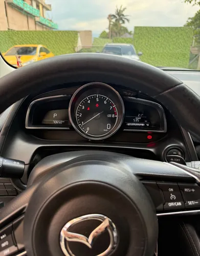 Mazda 2 Hatchback Grand Touring Automatico