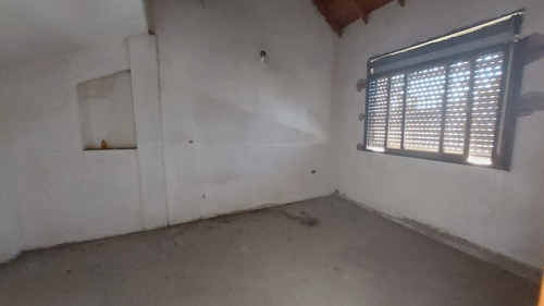 Chalet A La Venta En Castelar Norte