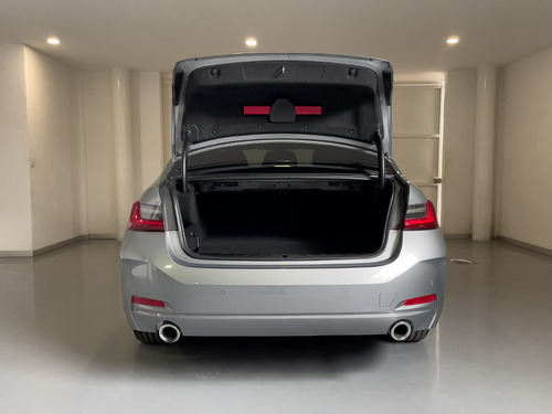 Bmw Serie 3 2023 4p 330e Sport Line Hibrido L4/2.0/t Aut
