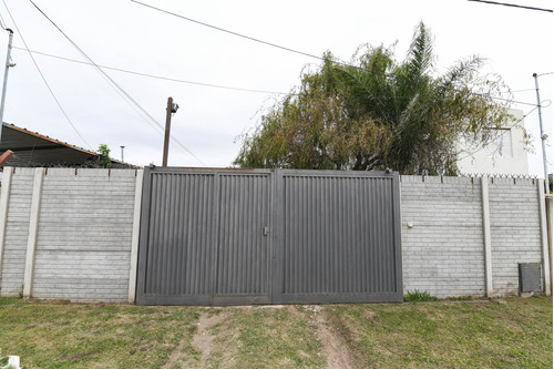 Casa En Venta Con Piscina.