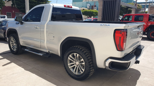 GMC Sierra 5.4 Cabina Regular Sle 4x4 At