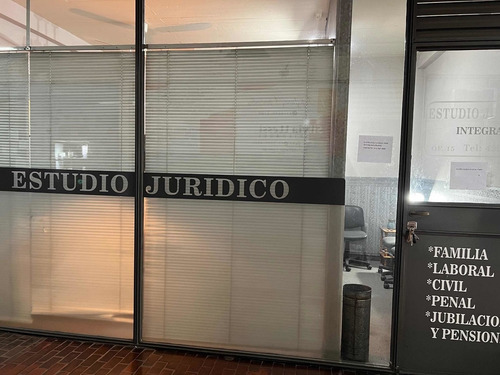 Imagen 3 de 5 de Alquilo Estudio Juridico X Dia. Minimo 4 Dias Fijos Al Mes.
