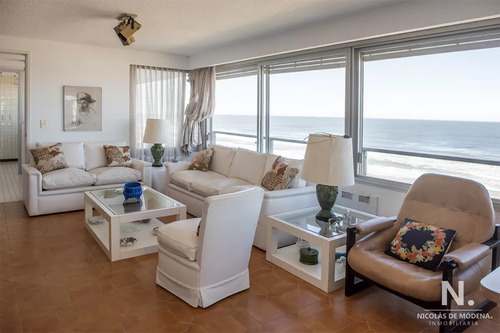 Vende Apartamento De 3 Dormitorios En Tiburon , Punta Del Este