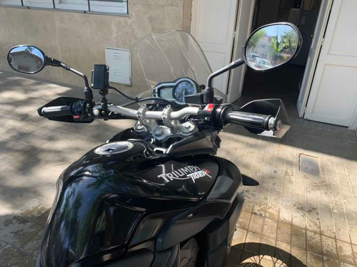 Triumph Tiger 800