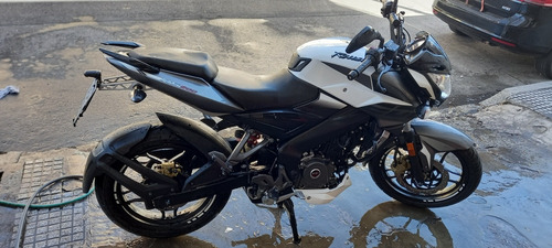 Bajaj Ruser 200 Ns