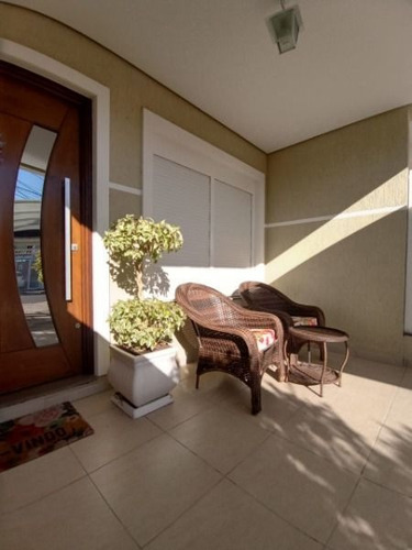 Casa Em Hípica Com 3 Dormitórios - Mi271159