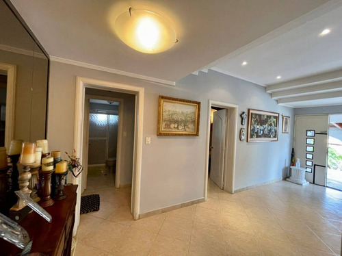 Imagen 18 de 22 de Casa En Venta Guataparo Country Club