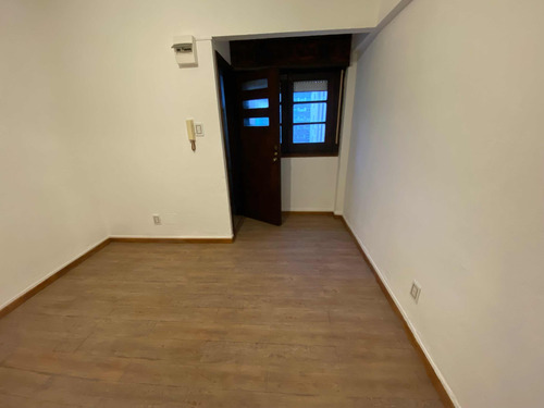 Apartamento En Alquiler Cordon / Parque Rodo 1 Dormitorio Con Balcon