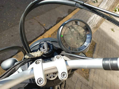 Imagen 2 de 7 de Ducati Scrambler Sixty2 400cc