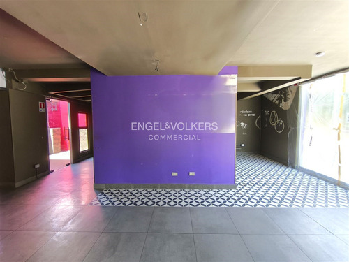 Local Comercial Ubicado En Primera Línea En Av. Luis Pasteur