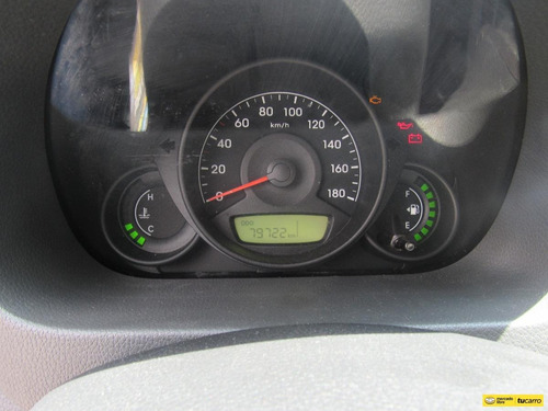 Imagen 15 de 25 de Hyundai Eon 0.8 Style