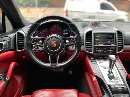 Porsche Cayenne Gts