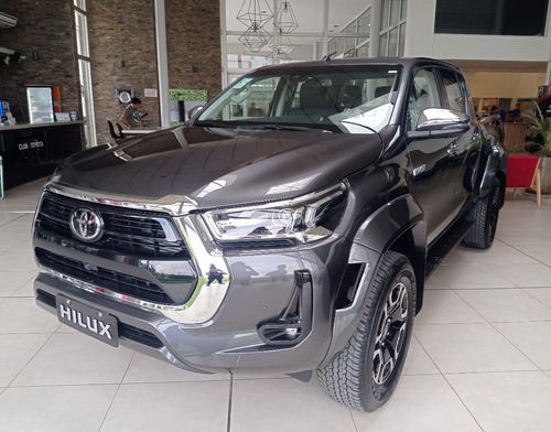 Toyota Hilux 4x4 D/c Srx 2.8 Tdi 6 A/t