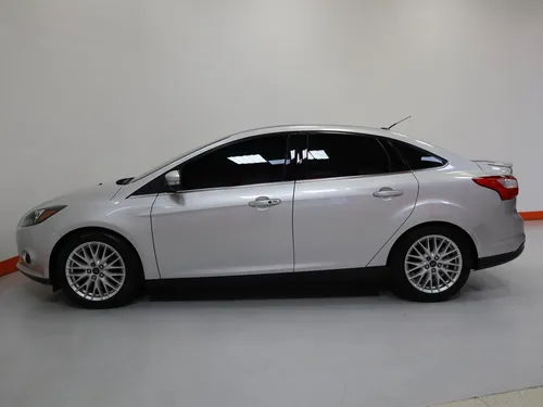Ford Focus TITANIUM 2.0 TP CT TC 4P