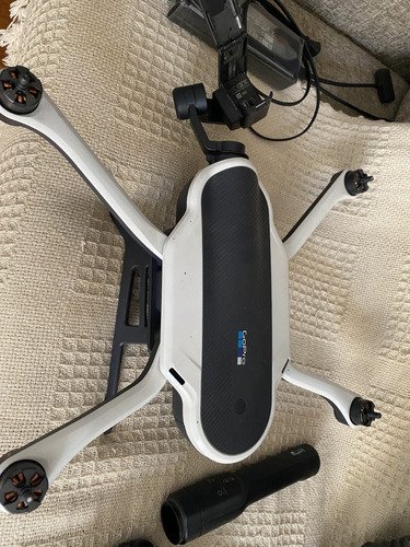 Drone Gopro Karma Blanco Y Negro 1 Batería