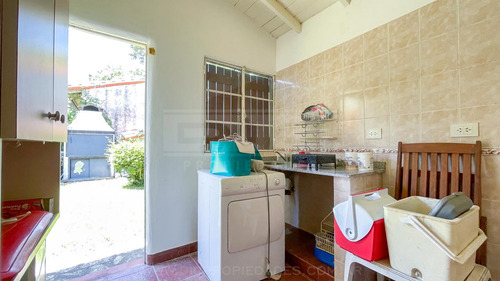 Casa 3 Dormitorios Venta - Florida