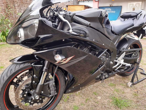 Yamaha R1