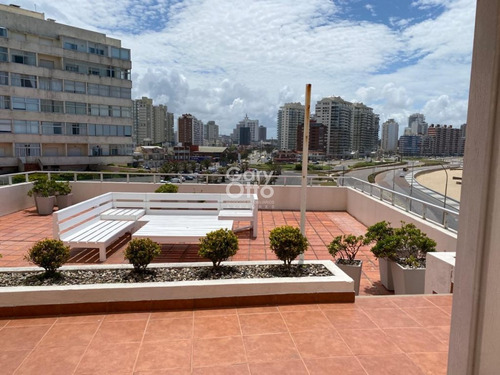 Apartamento En Venta Y Aqluiler, Peninsula, Punta Del Este, 3 Dormitorios.- Ref: 24251