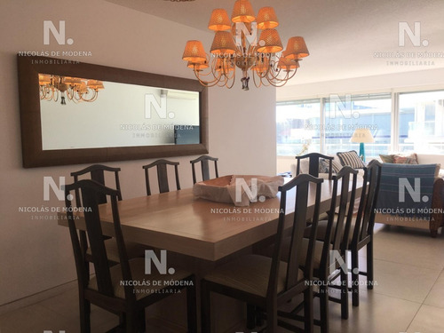 Departamento De 3 Dormitorios En Tiburón 1, Punta Del Este- Ref: 1669